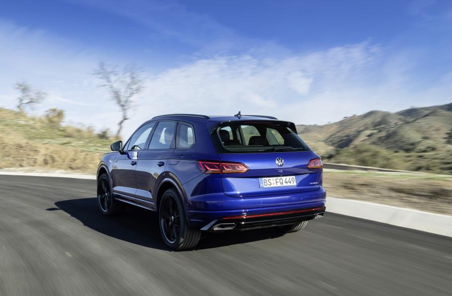  Volkswagen Touareg R 2020 года  (WW) (фото 26 из 61)